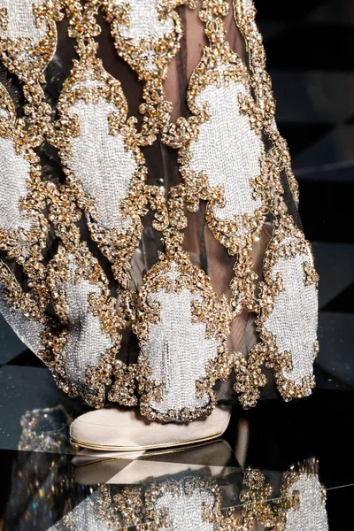 Look 80